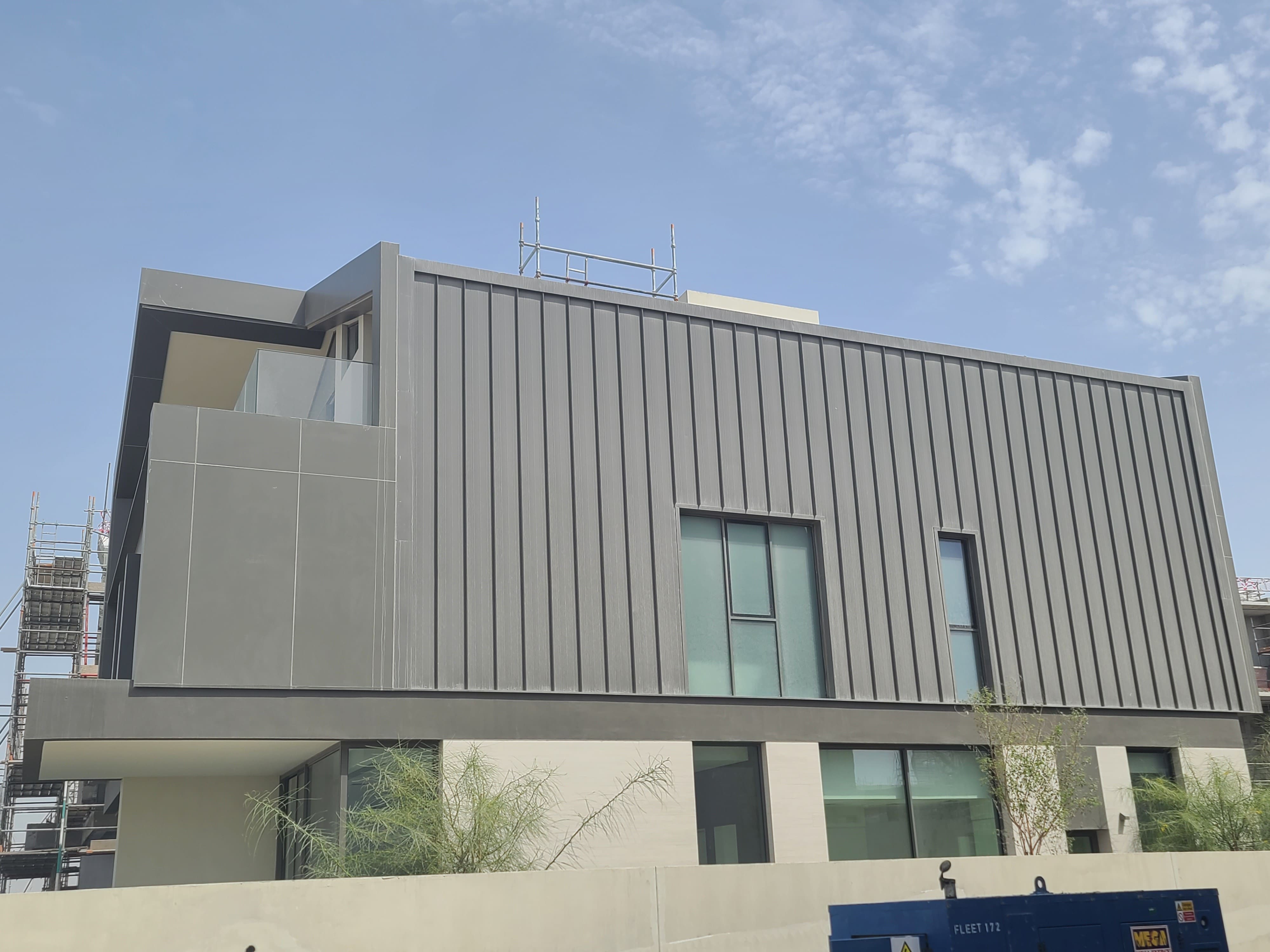roofing company in dubai